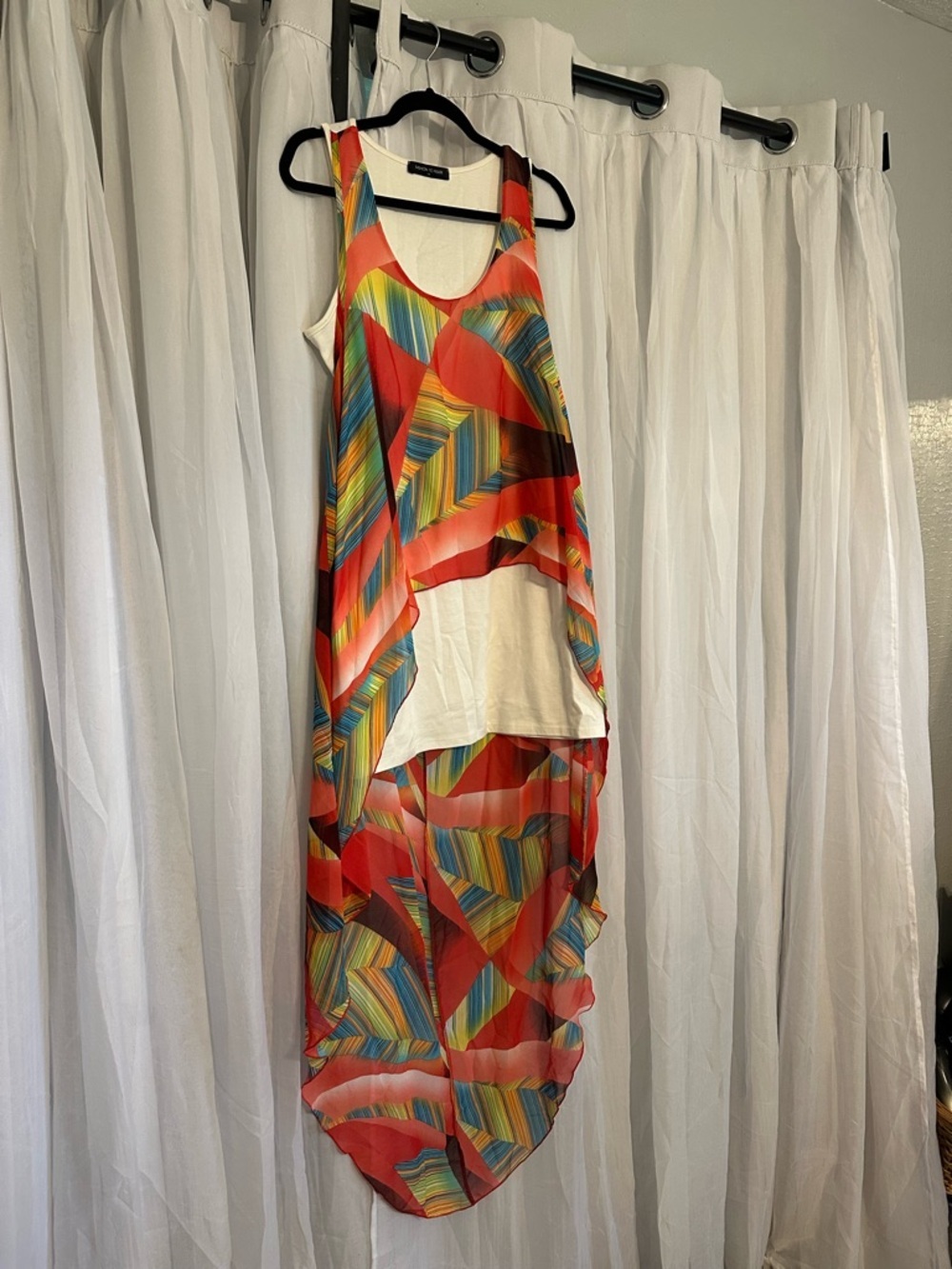 Fashion to Figure unique dress with uneven hemline and geometric design. - Picture 2 of 13